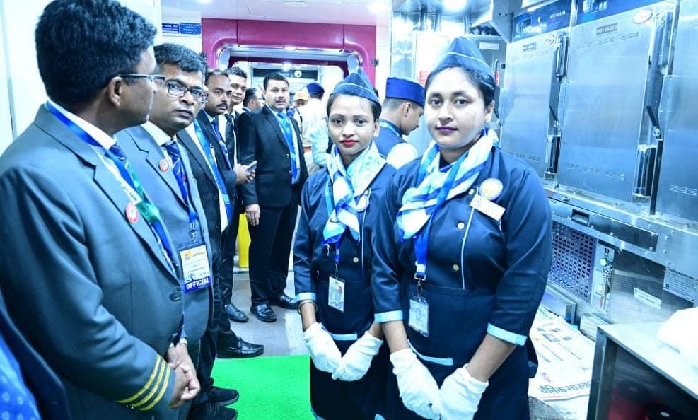 पटना-रांची के बीच आज से दौड़ेगी वंदे भारत एक्स्प्रेस ट्रेन, जानें कैसा है खाने का मेन्यू