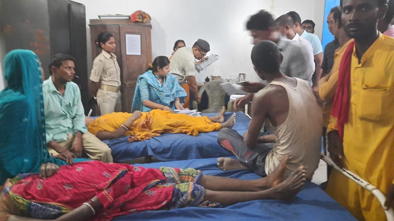 बिहार: पूर्णिया में खेत में गिरा 11000 वोल्ट का तार, धान रोपनी कर रही 4 महिलाओं की करंट से मौत