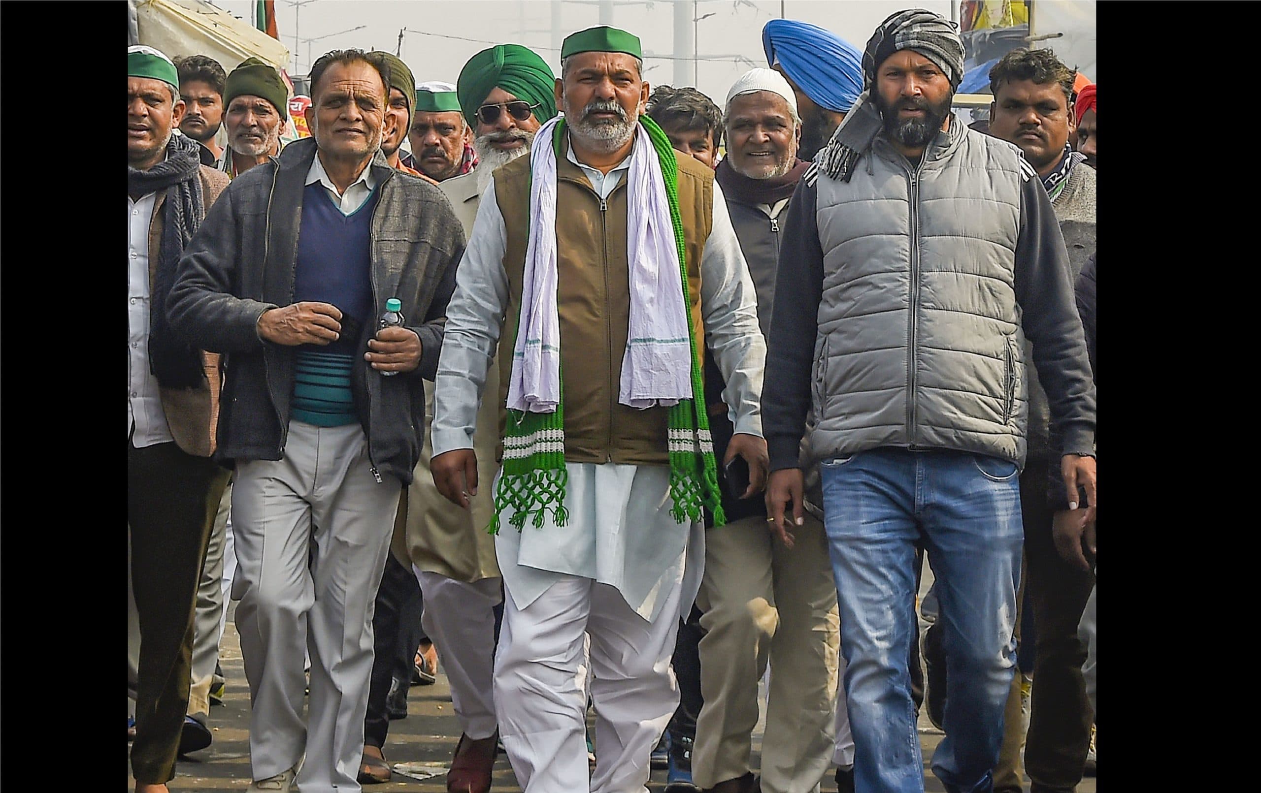 Kisan Andolan News Today : फूट-फूट कर रोए राकेश टिकैत, कहा - कर लूंगा आत्महत्या, अनशन पर बैठे