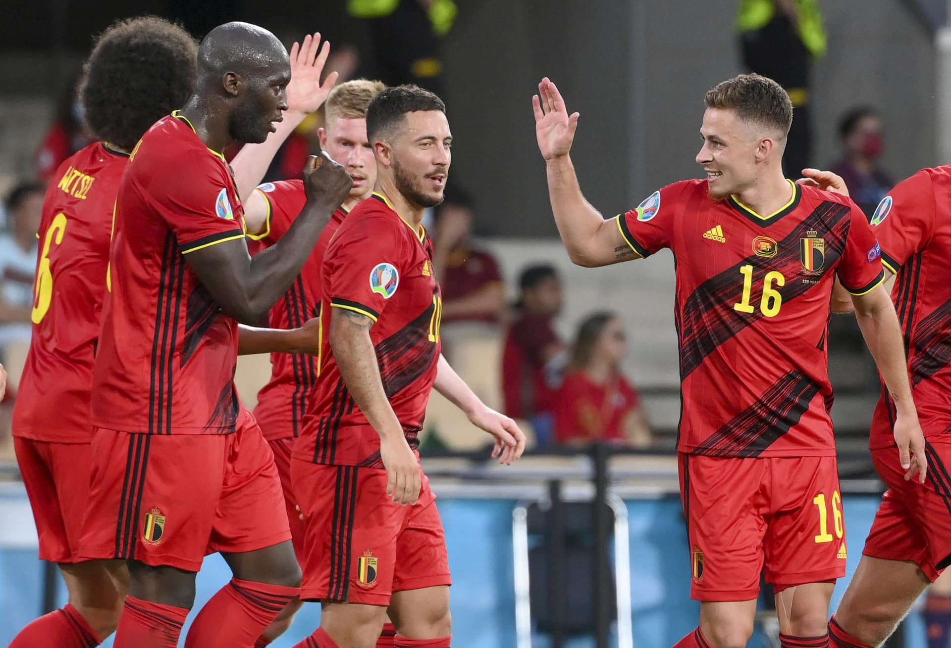 EURO CUP 2020: गत चैंपियन पुर्तगाल को वर्ल्ड की नंबर वन टीम बेल्जियम ने दिखाया बाहर का रास्ता, रोनाल्डो ने नोच फेंका कैप्टन बैज