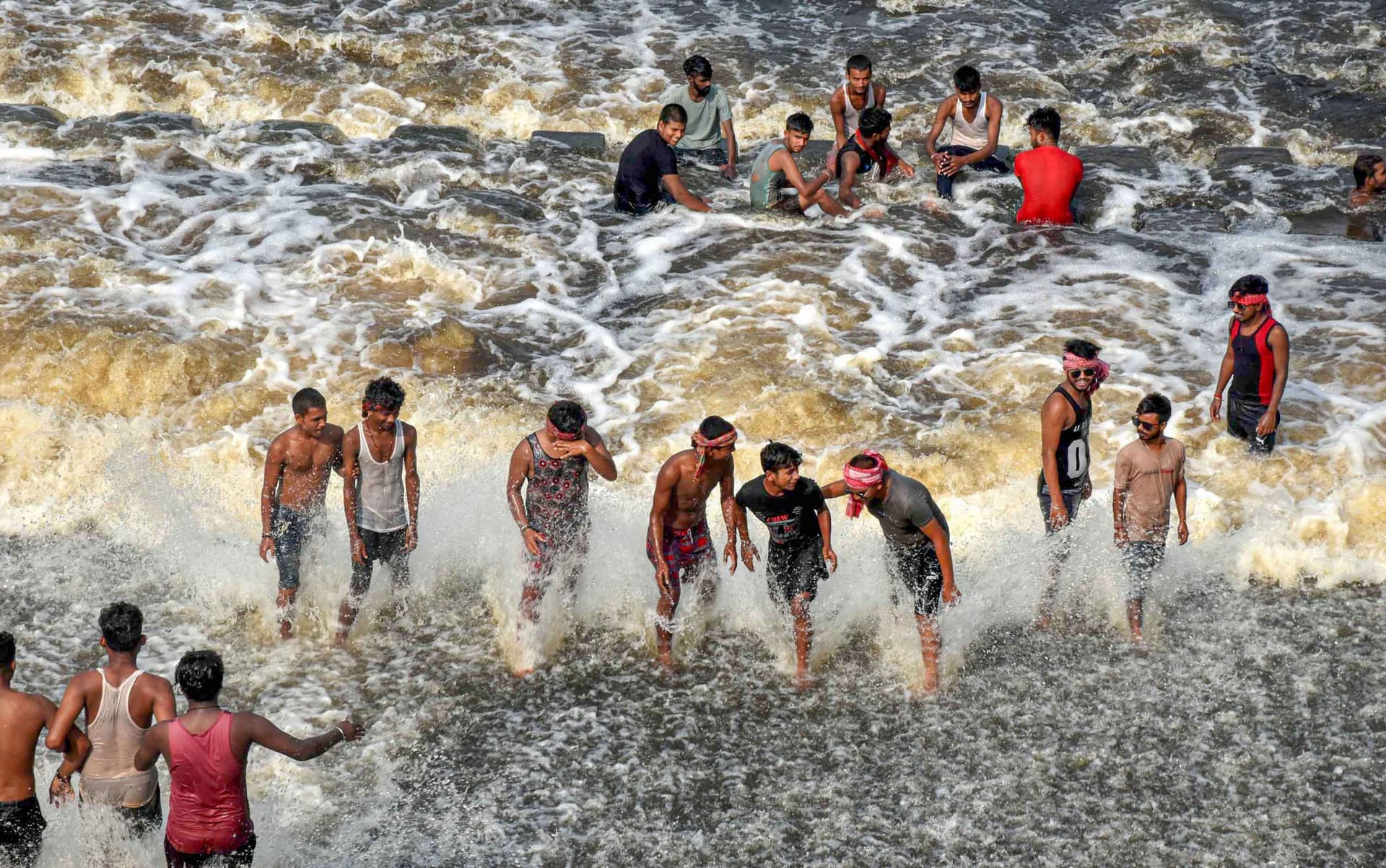 Weather Forecast : राजस्थान में अगले 24 घंटे में कोटा, उदयपुर जिलों में कहीं-कहीं गरज के साथ हल्की बारिश होने की संभावना
