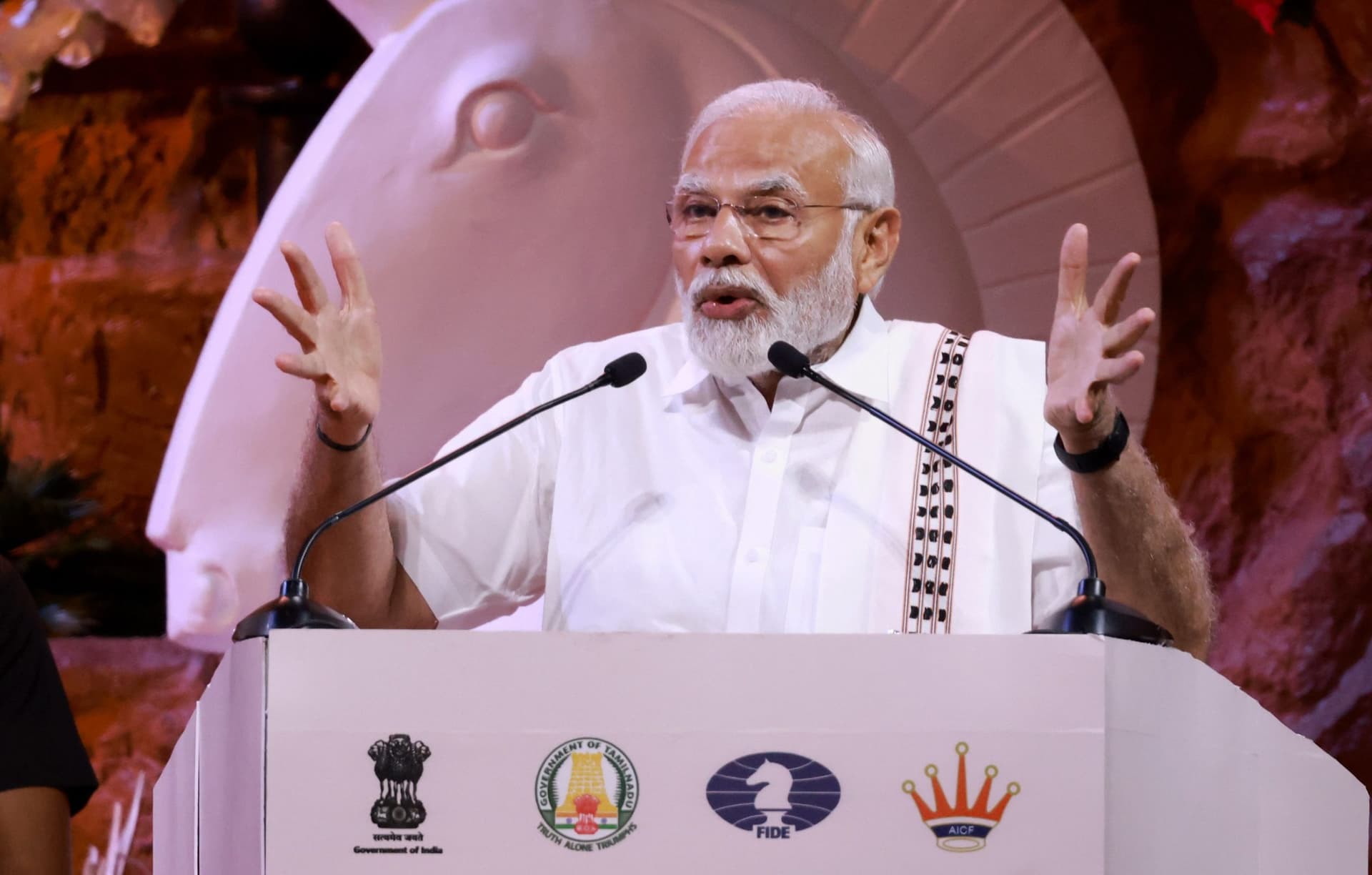 Chess Olympiad 2022: PM नरेंद्र मोदी ने किया शतरंज ओलंपियाड का उद्घाटन, कहा- खेलों में कोई हारता नहीं