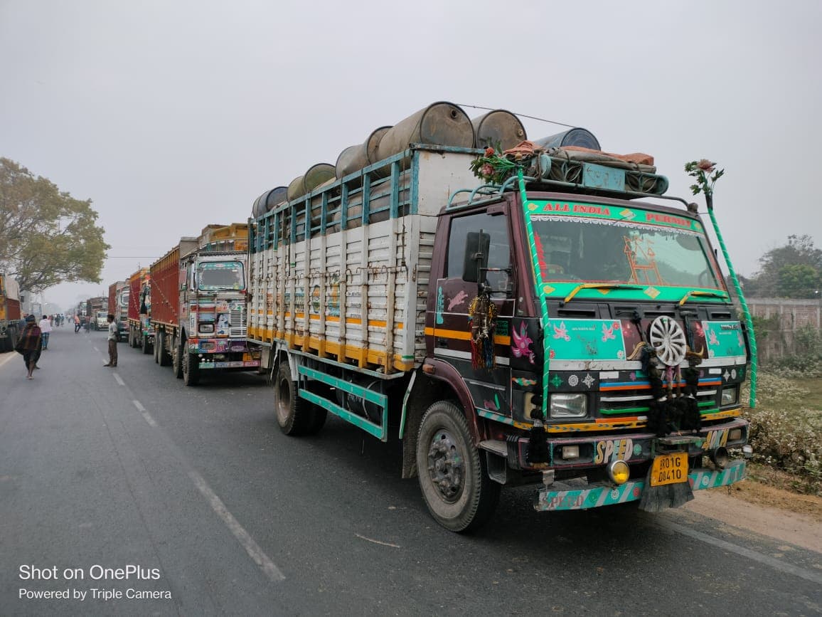 लखीसराय-सूर्यगढ़ा मार्ग पर बड़ा सड़क हादसा, युवक की मौत के बाद डेढ़ घंटे तक जाम रहा एनएच 80