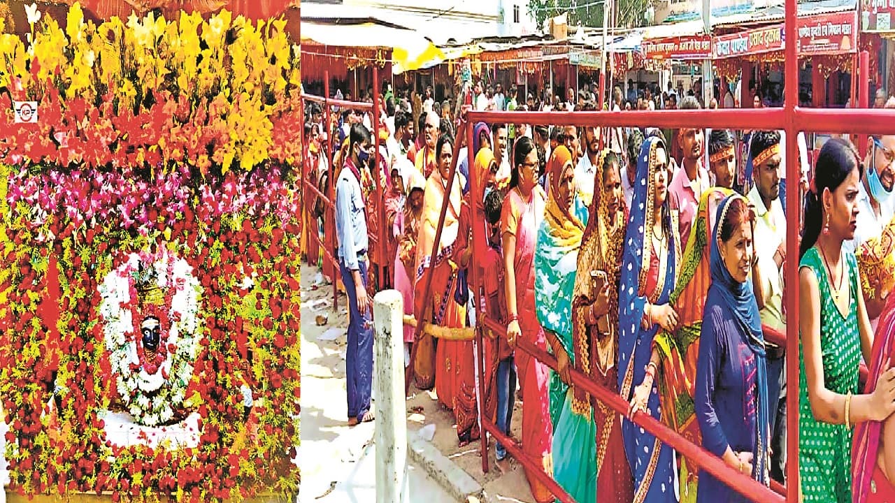 गोपालगंज थावे मंदिर में महाअष्टमी पर उमड़ा भक्तों का सैलाब, रात में होगी निशा पूजा, आप भी करें लाइव दर्शन