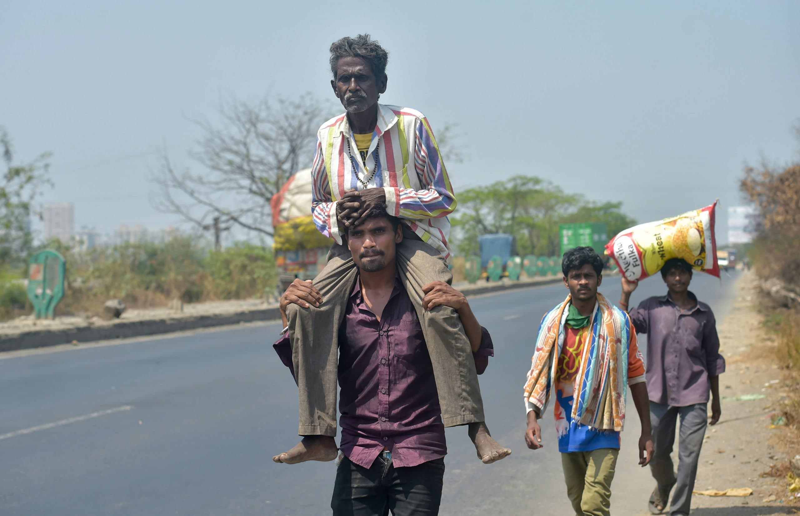 Parliament: मार्च से जून के बीच एक करोड़ से अधिक प्रवासी मजदूर अपने राज्य लौटे