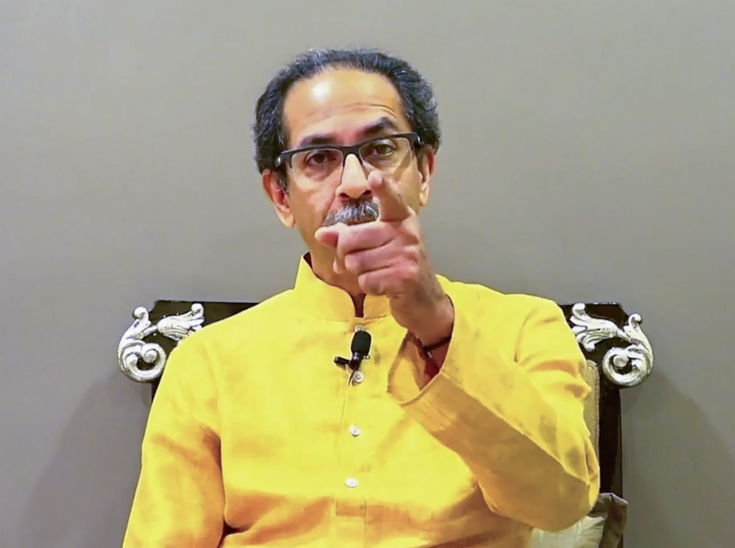 Shiv Sena Row: उद्धव ठाकरे ने CM  एकनाथ शिंदे को दिखाया बाहर का रास्‍ता, शिवसेना से किया बर्खास्त