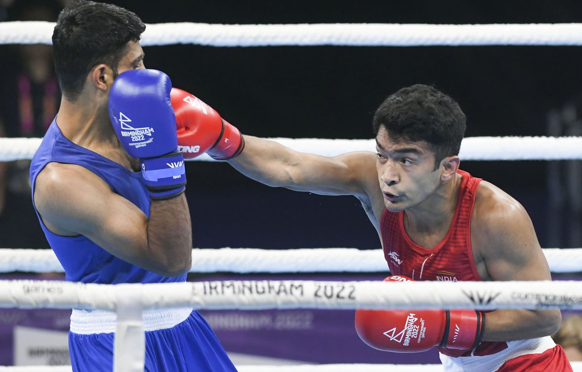 CWG 2022: मुक्केबाजी में शिवा थापा ने पाकिस्तानी प्रतिद्वंद्वी को एकतरफा मुकाबले में हराया CWG 2022: मुक्केबाजी में शिवा थापा ने पाकिस्तानी प्रतिद्वंद्वी को एकतरफा मुकाबले में हराया