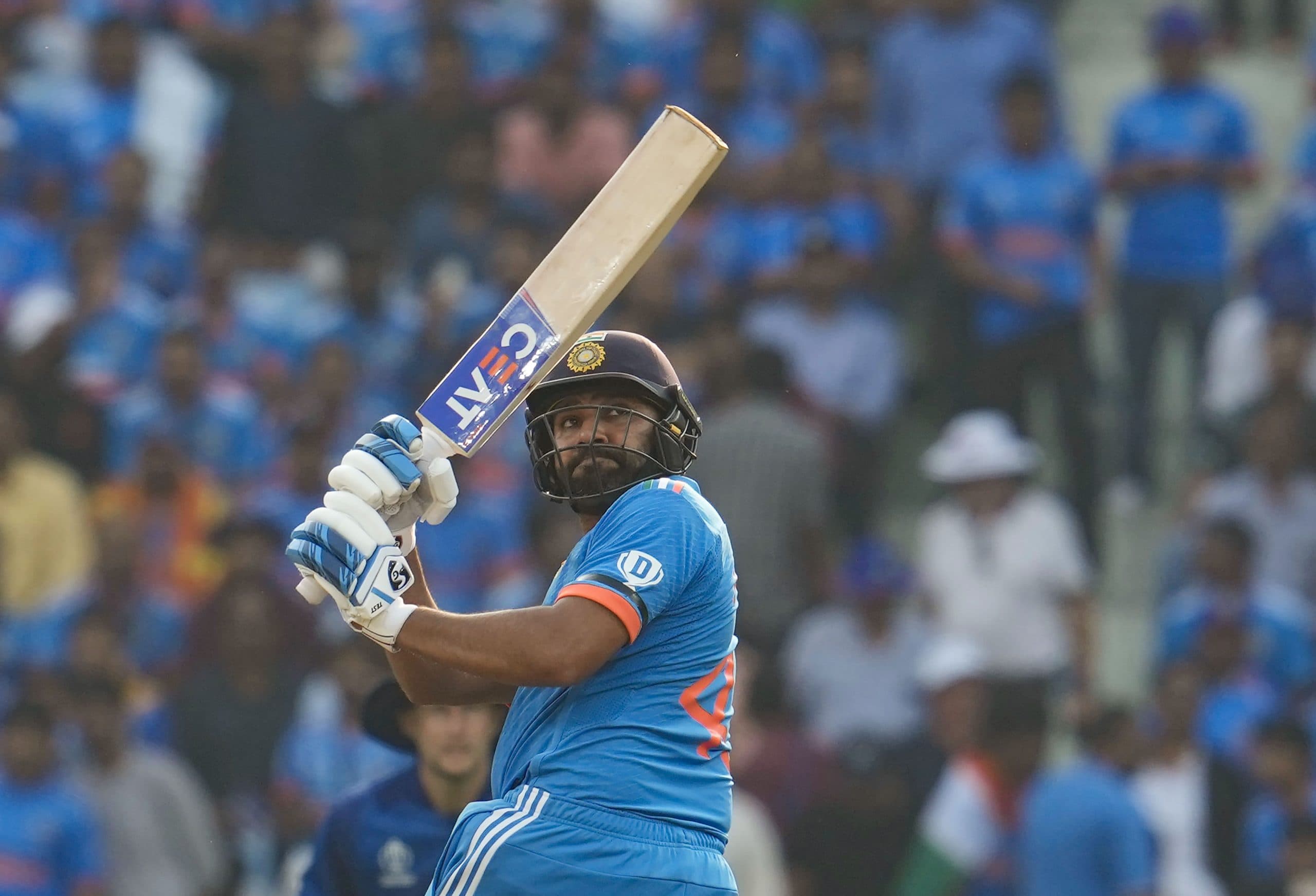 IND vs ENG: रोहित शर्मा ने दर्ज किया बड़ा वर्ल्ड रिकॉर्ड, सचिन तेंदुलकर की लिस्ट में हुए शामिल