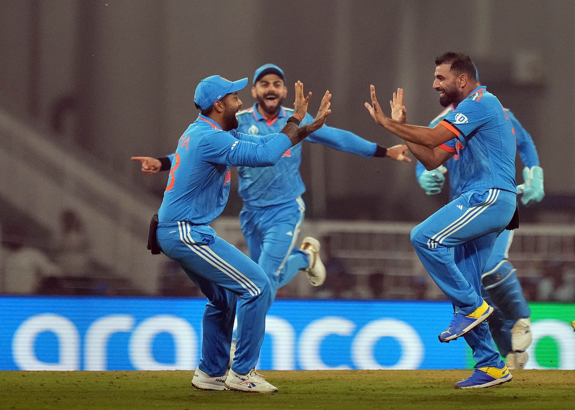 World Cup 2023 Points Table: इंग्लैंड को रौंदकर भारत फिर से नंबर वन, इंग्लैंड सेमीफाइनल की रेस से बाहर