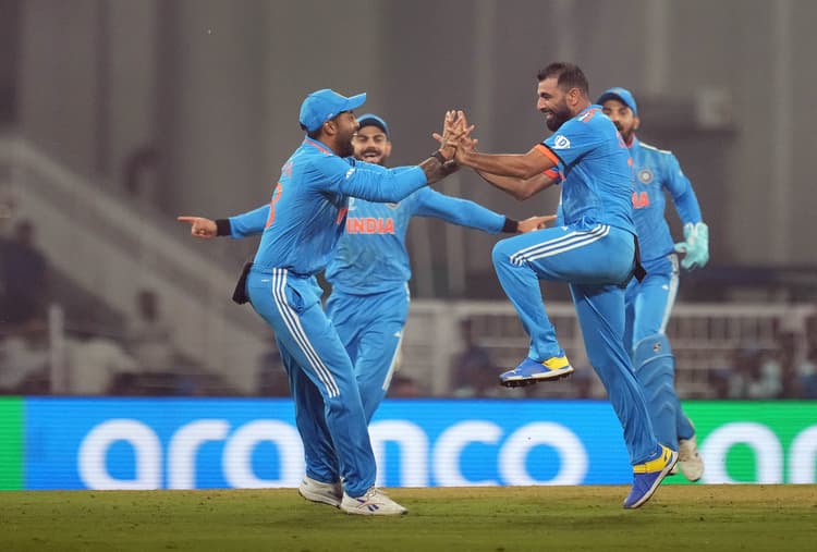World Cup 2023: शमी और बुमराह की आंधी में उड़ा इंग्लैंड, भारत ने लगाया जीत का 'सिक्सर'