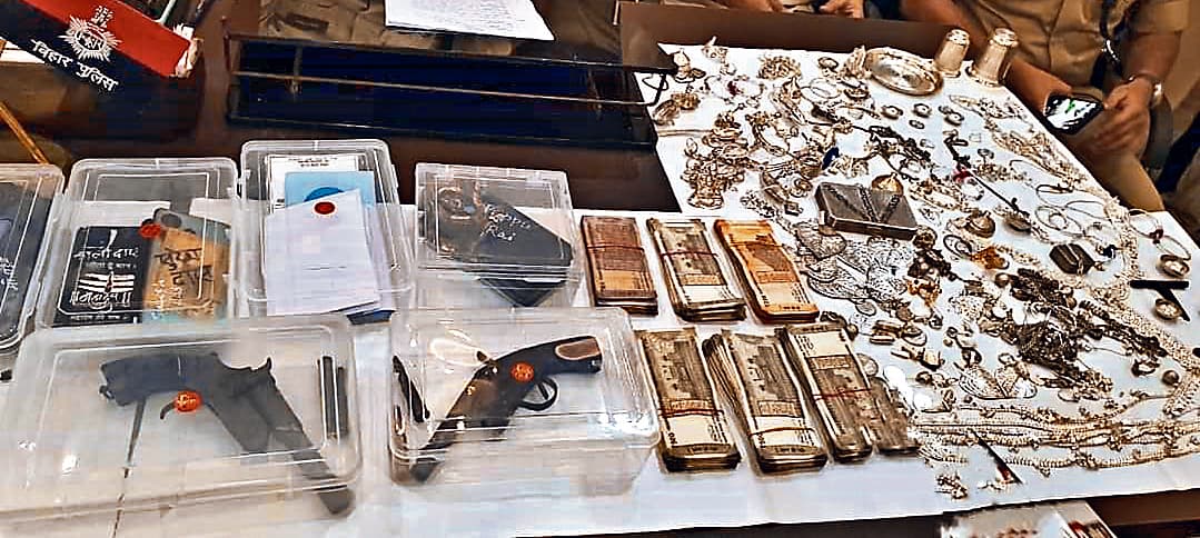 सावधान! बिहार में लूटपाट करने घुसे कई अंतरराज्यीय अपराधी, पूर्णिया पुलिस ने 14 को किया गिरफ्तार