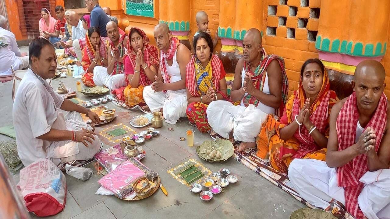 Pitru Paksha 2023: पितृपक्ष मे राशि अनुसार करें दान,प्रेतयोनि से पूर्वज होंगे तृप्त, पितृ दोष से मिलेगी मुक्ति