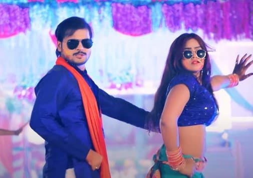 होली में भाभी से फरियाने निकले अरविंद अकेला कल्लू, YouTube पर फगुआ वाले राग का जलवा