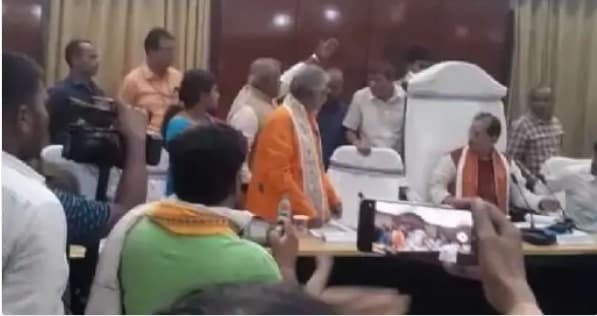गया के SSP पर भड़के जीतनराम मांझी, हांफते हुए कहा- मैडम केवल यहीं दिखिएगा तो बाहर कौन देखेगा