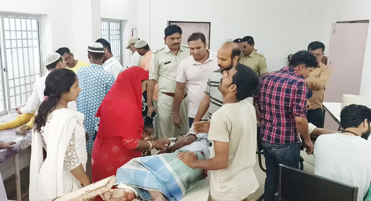 Supaul: ईद की नमाज के बाद कार की चपेट में आने से बच्ची सहित पांच नमाजी घायल