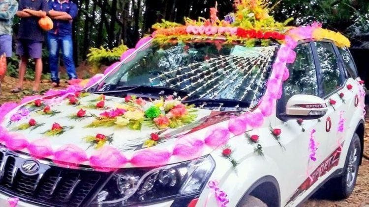 Bihar News : सरस्वती पूजा पंडाल में सट गयी दुल्हन की कार, गुस्साये युवकों ने कर दी बारातियों की पिटाई