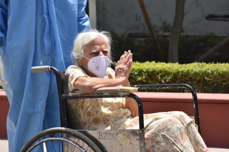 Coronavirus Lockdown Updates Live : पंजाब ने 30 जून तक बढ़ाया लॉकडाउन, दी जाएगी अतिरिक्त छूट