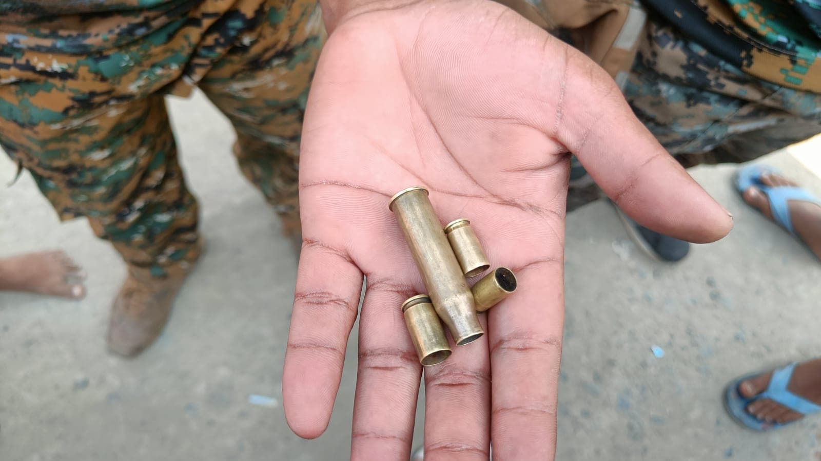 बेगूसराय में आर्केस्टा कार्यक्रम के दौरान रात में हुआ विवाद, सुबह हुई 30 राउंड फायरिंग