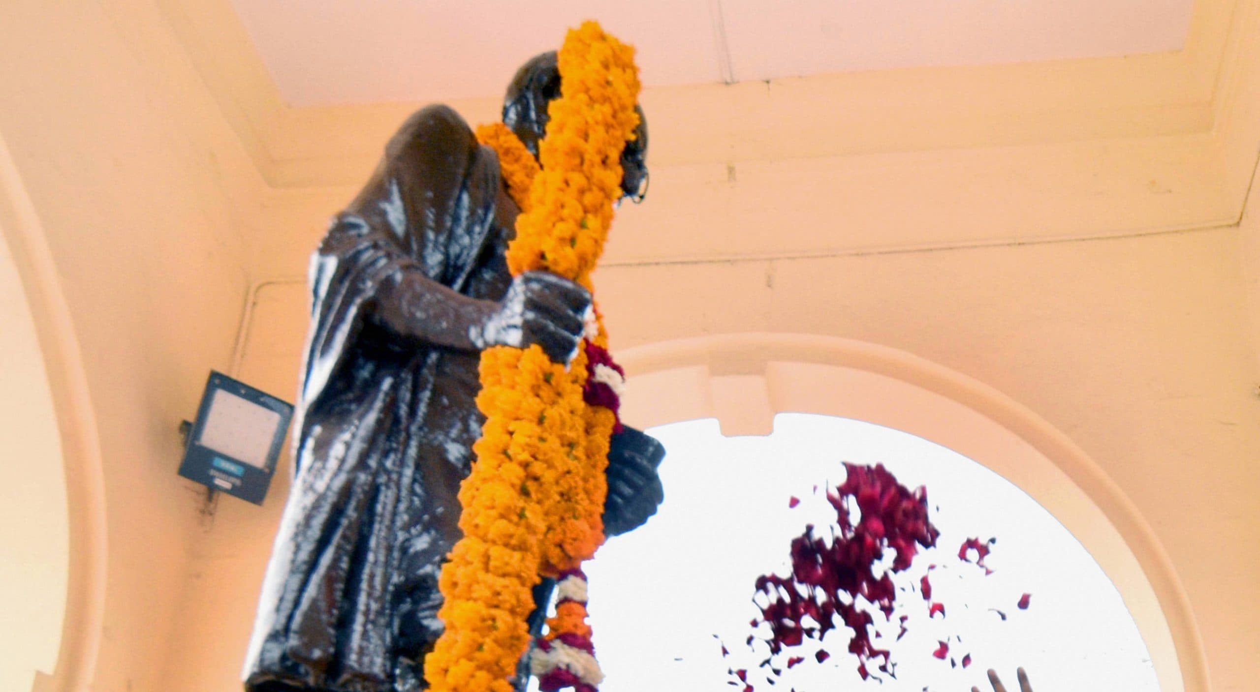 अमेरिका में गांधी की प्रतिमा के साथ तोड़फोड़, भारत ने कार्रवाई की मांग की