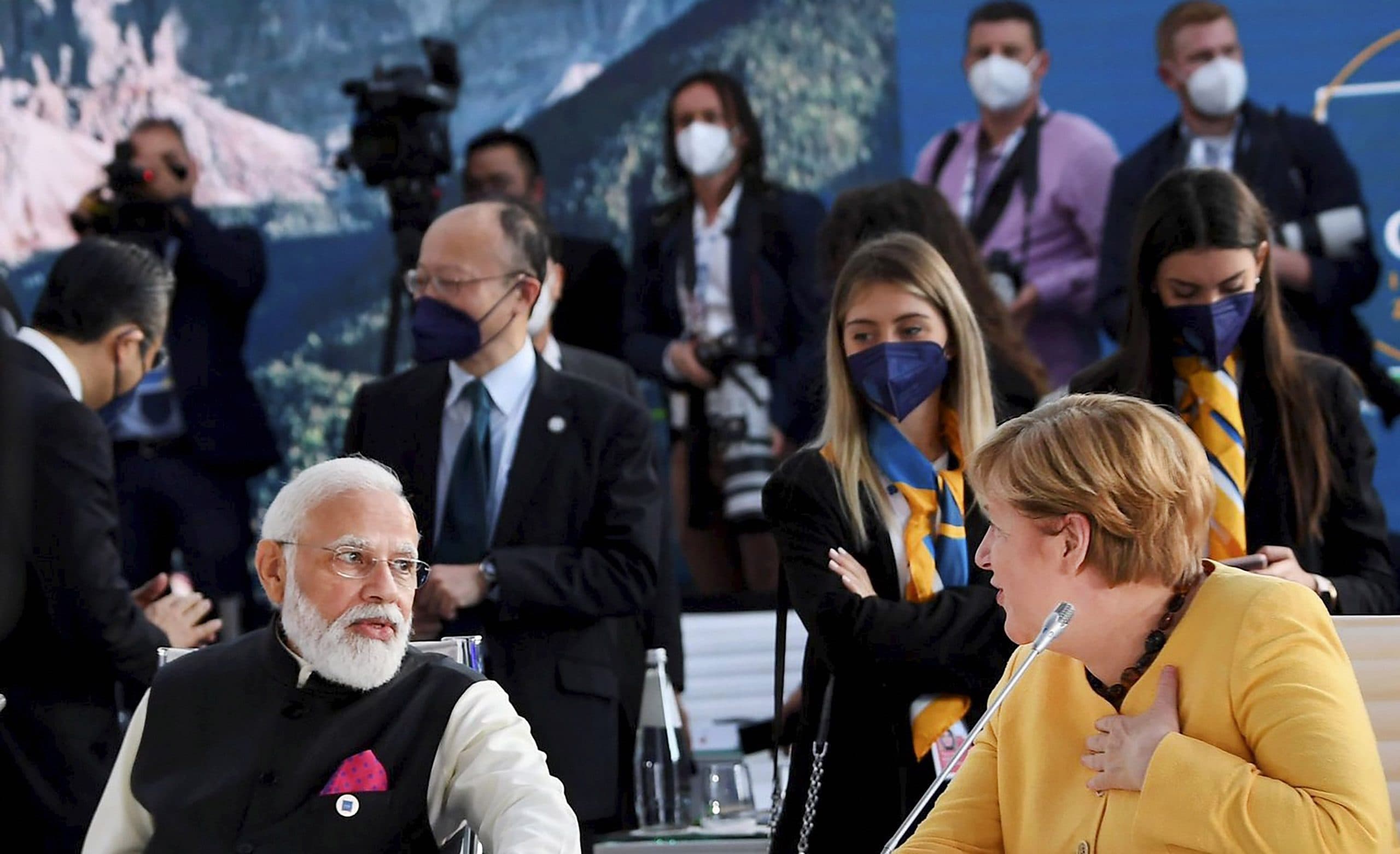 गरीब देशों के लिए कोरोना टीकों के आह्वान के साथ जी-20 सम्मेलन का आगाज, जलवायु सम्मेलन कल से