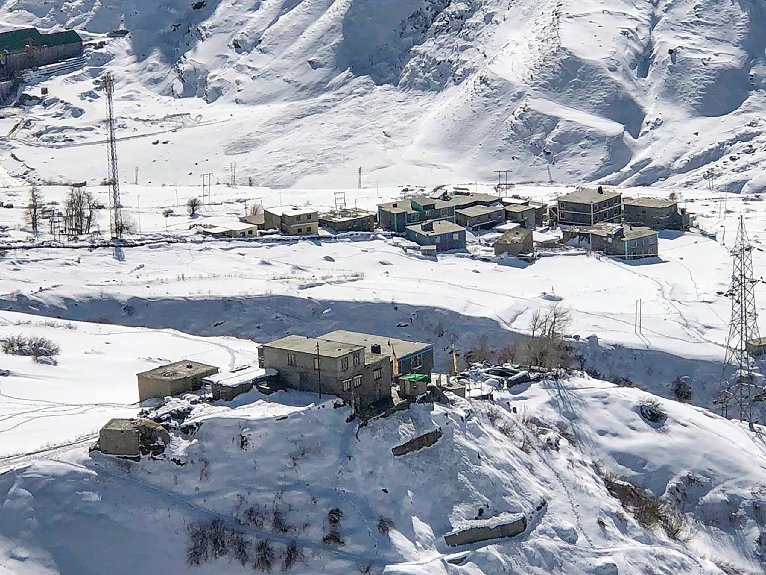 Weather Update: 22 जनवरी तक नहीं मिलेगी ठंड से राहत, कई इलाकों में बारिश की चेतावनी