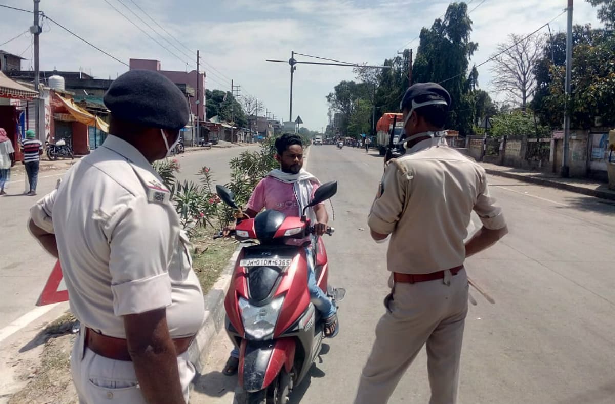 Coronavirus Outbreak: रांची की कोरोना पॉजिटिव महिला में नहीं थे संक्रमण के कोई लक्षण, रिम्स के चिकित्सक हैरान