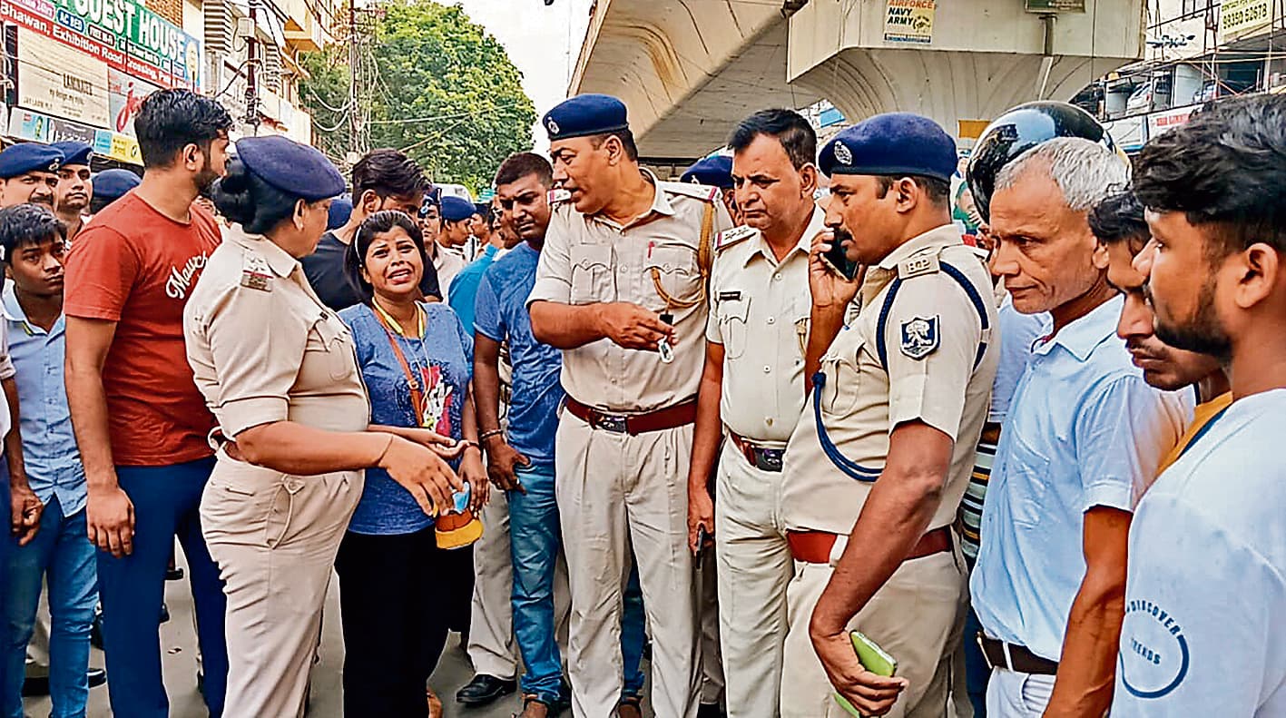 पटना में युवती को तेज रफ्तार बस ने पहले धक्का मारा, फिर भागने की फिराक में सिर पर चढ़ा दिया