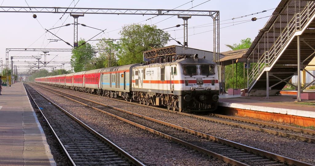 वाल्मीकीनगर से गोरखपुर तक होगा रेल दोहरीकरण, खर्च होंगे 1120 करोंड़