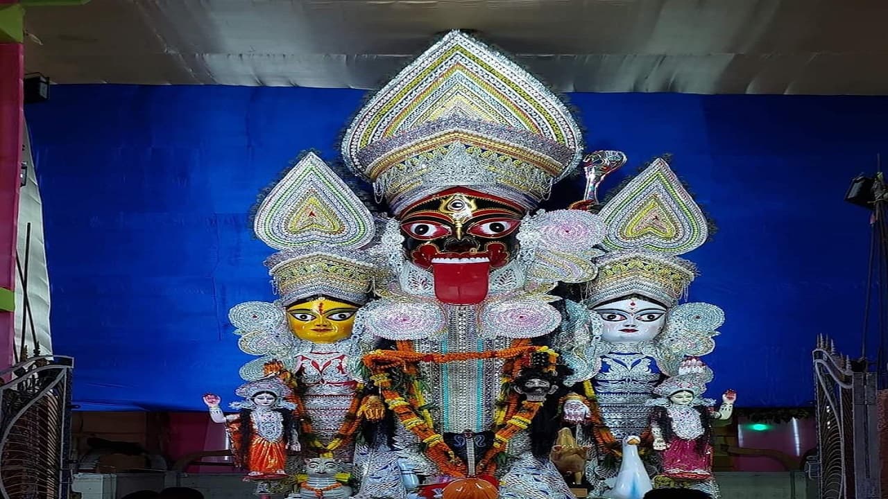 PHOTOS: बिहार के भागलपुर में 32 फीट की काली प्रतिमा, देखें जिले में स्थापित देवी की और भी तस्वीरें