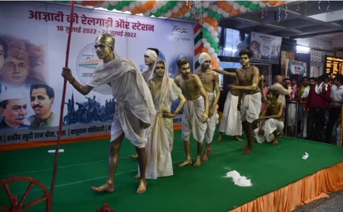 उत्तर बिहार में रेलवे के आइकोनिक सप्ताह का हुआ आगाज, खुदीराम बोस पूसा स्टेशन पर रंगारंग कार्यक्रम