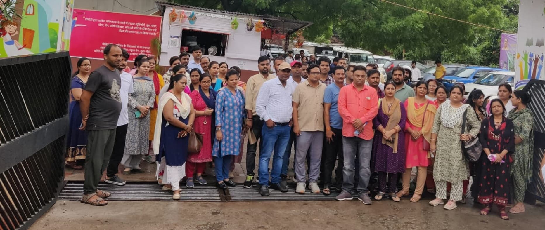 Coronavirus in UP: संत कबीनगर में एक ही परिवार के 19 सदस्य कोरोना पॉजिटिव मिले, देवबंद से लौटे छात्र से संक्रमित हुए परिजन