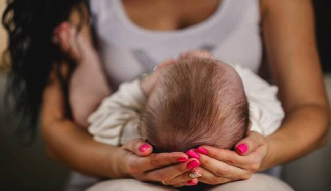 Corona Warriors: मां का दूध पीकर बिना किसी दवाई के तीन महीने के नवजात ने कोरोना काे हराया