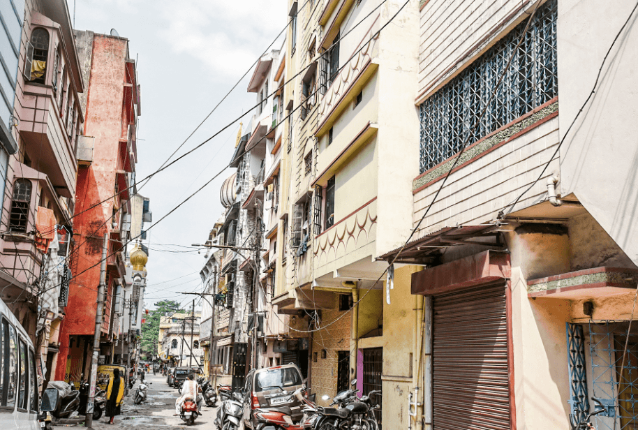 झारखंड : बिल्डिंग, गाड़ी और बैंक बैलेंस हैं, लेकिन आज भी कहलाते रिफ्यूजी हैं