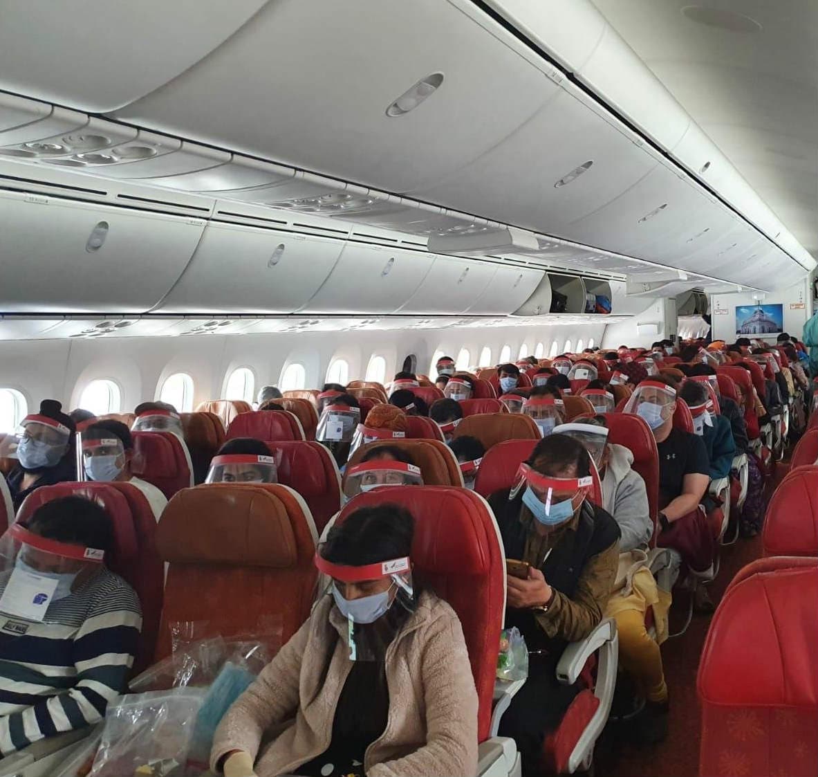 वन्दे भारत मिशन : सिडनी से दिल्ली के लिए उड़ान भरी स्पेशल फ्लाइट, अपने वतन लौटेंगे 224 भारतीय