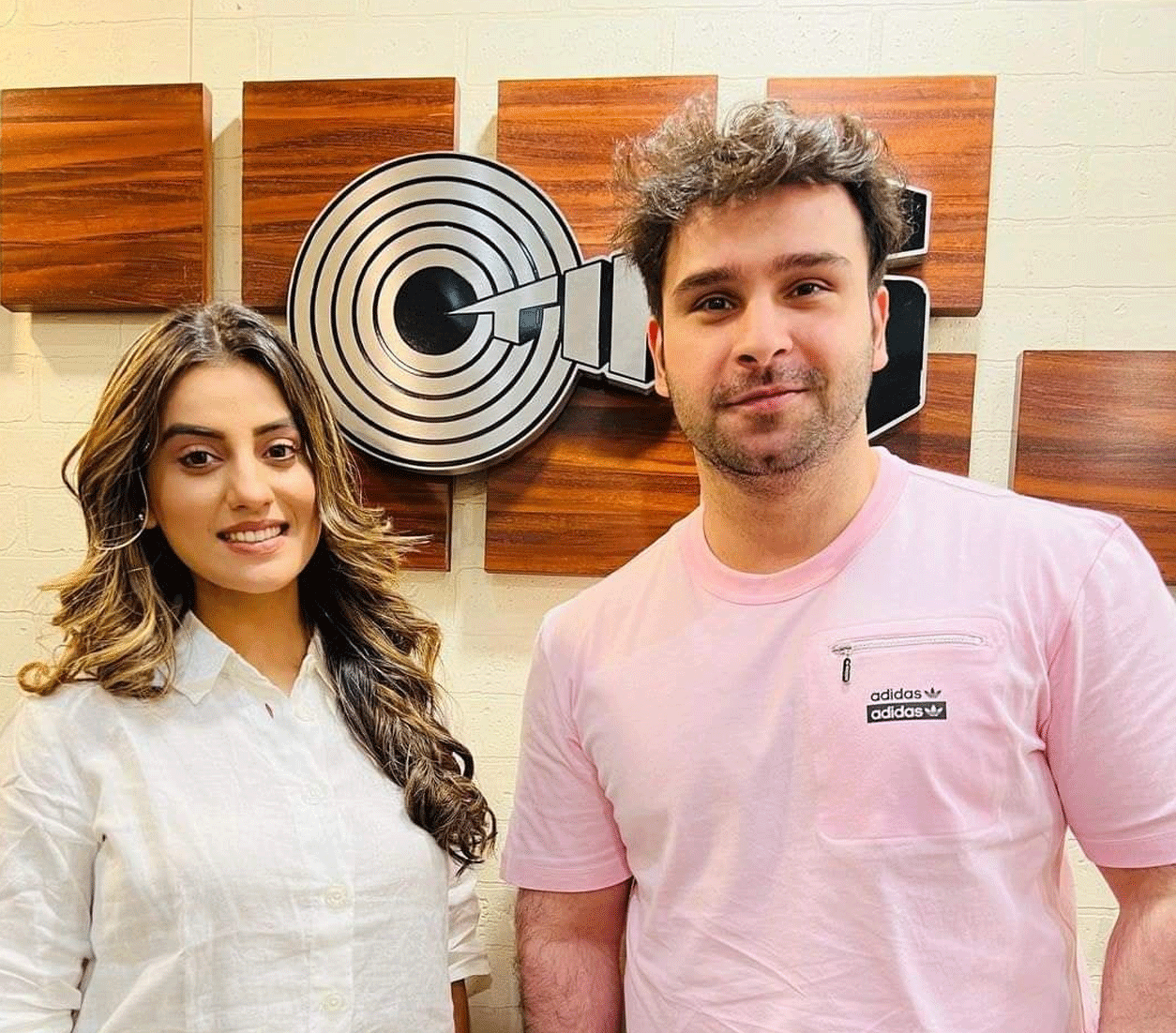 भोजपुरी फिल्म अभिनेत्री अक्षरा सिंह करेंगी अब टिप्स और सारेगामा म्यूजिक के लिए एलबम