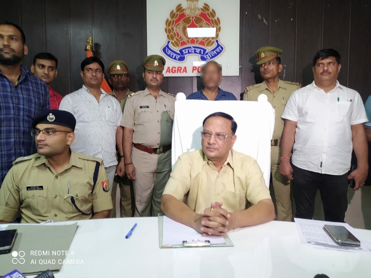 Agra News: बिजनेसमैन ने रची खुद के अपहरण की साजिश, पुलिस ने ऐसे किया पर्दाफाश Agra News: बिजनेसमैन ने रची खुद के अपहरण की साजिश, पुलिस ने ऐसे किया पर्दाफाश