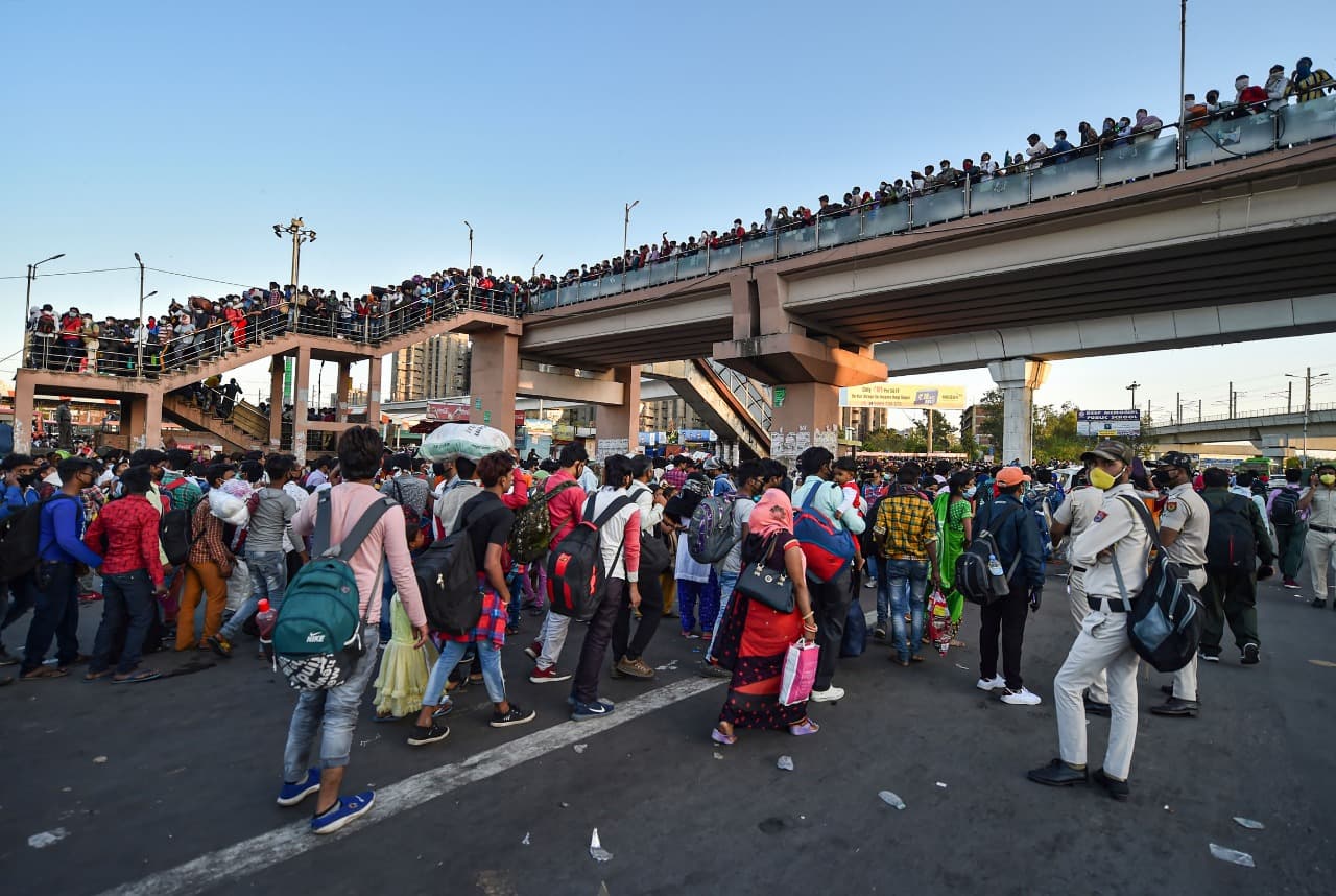 लॉकडाउन में दिल्ली से प्रवासी मजदूरों का पलायन, 44 DTC बस चालकों के खिलाफ मामला दर्ज