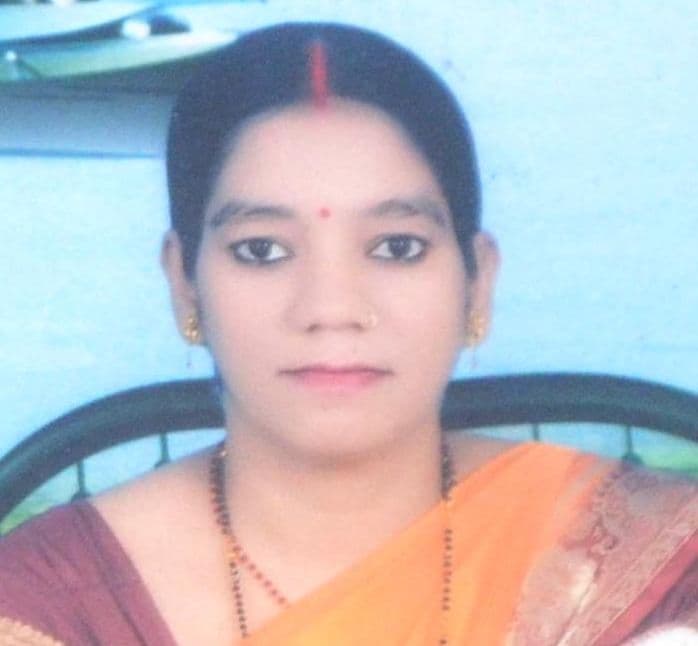 बोकारो : बच्चों को मोबाइल पकड़ाकर फंदे से झूल गयी महिला, नाइट ड्यूटी से लौटा पति तो रह गया दंग