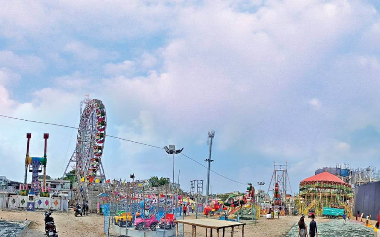 Durga Puja 2023: इस बार दुर्गा पूजा मेले में एडवेंचर राइड का ले सकेंगे आनंद, देखें तस्वीरें