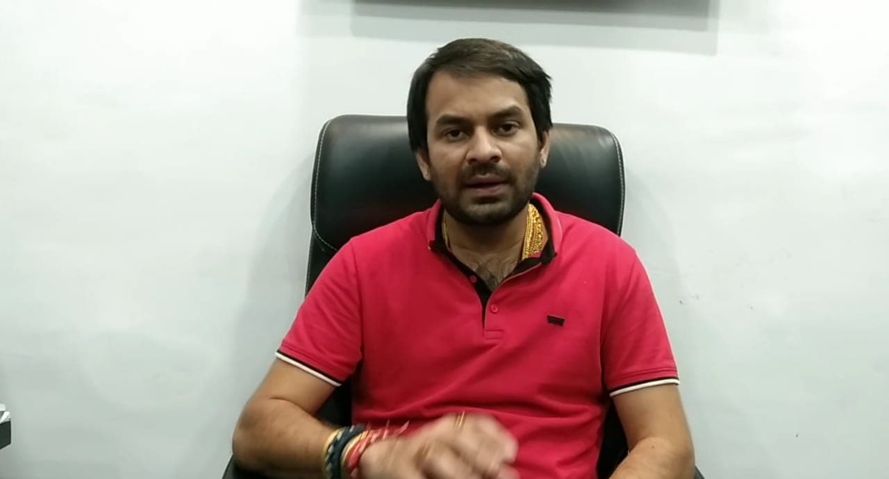 तलाक मामले की मीडिया रिर्पोटिंग से नाराज हैं तेज प्रताप, पत्नी एश्वर्य राय के लिए कही ये बात