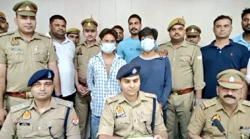 आगरा में बेटी ने ही अपने बॉयफ्रेंड के साथ मिलकर करायी थी मां की हत्या, पिता को भी मारने का था प्लान