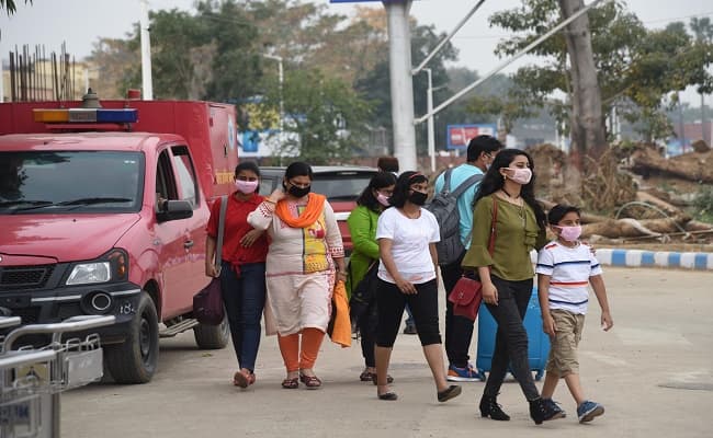 Corona Effect in Bihar : 31 मार्च तक बस सेवा, रेस्तरां व बैंक्वेट हॉल बंद, बिहार दिवस पर भी ग्रहण