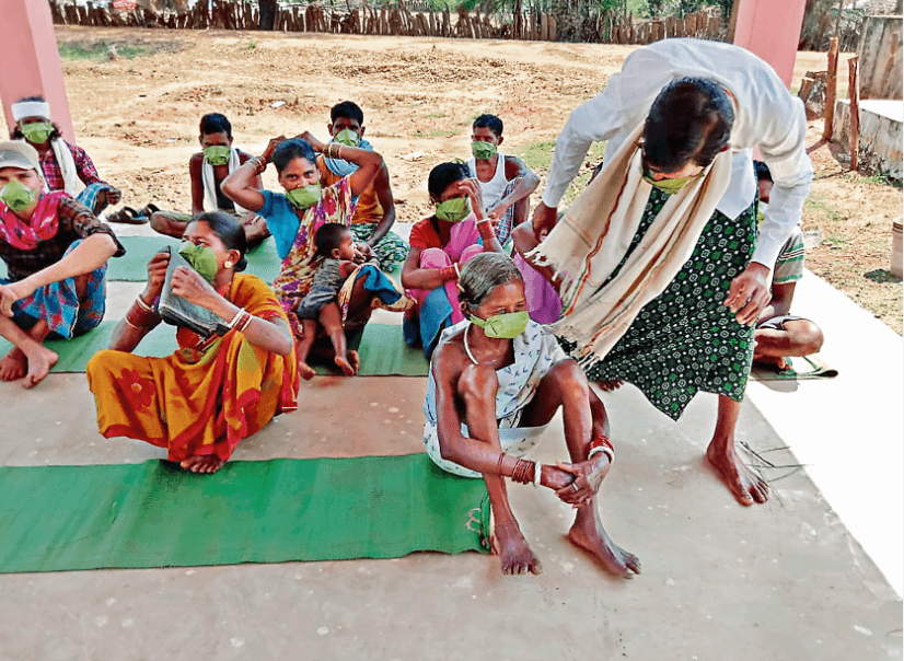 कोरोना से जंग : मदद के लिए सामाजिक-राजनीतिक संगठनों के बढ़े हाथ, वेतन के साथ फंड का भी दे रहे हैं दान