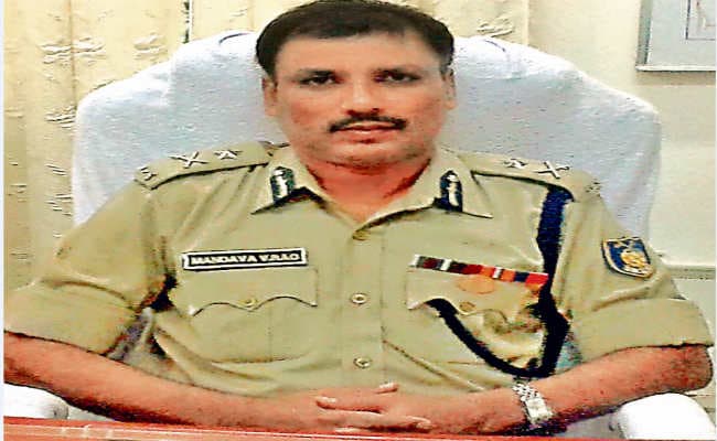Corona Effect : विदेश यात्रा से लौटे थे दो प्रोफेसर, एक को कोरोना जांच के लिए रिम्स ले जाया गया, दूसरे घर में रहे
