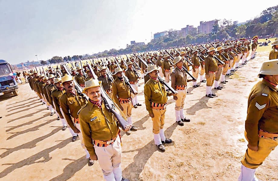 जवान गर्मी में पहनेंगे ब्रांडेड वर्दी