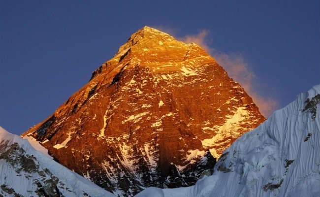 खत्‍म हो गया माउंट एवरेस्‍ट की ऊंचाई को लेकर चल रहा विवाद, जानिये दुनिया की सबसे ऊंची चोटी की ऊंचाई