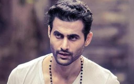 इस एक्टर के पिता हुए कोरोना पॉजिटिव, BMC ने बंगला किया सील