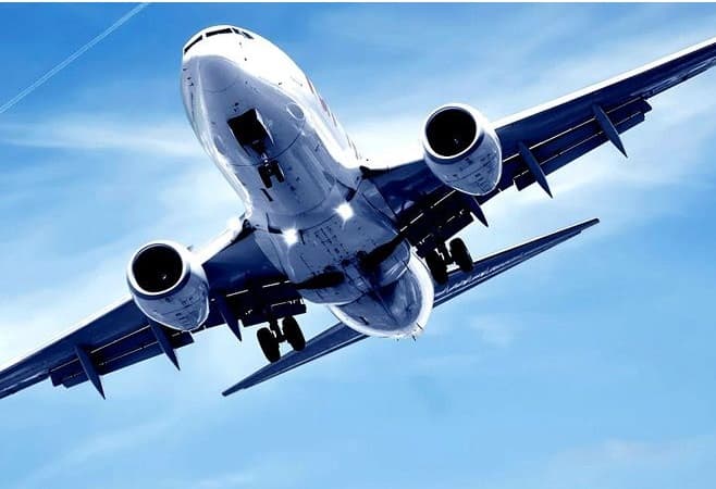 घरेलू विमानन सेवा का दूसरा दिन : कई उड़ानें रद्द, आंध्र में यात्री सेवाएं शुरु