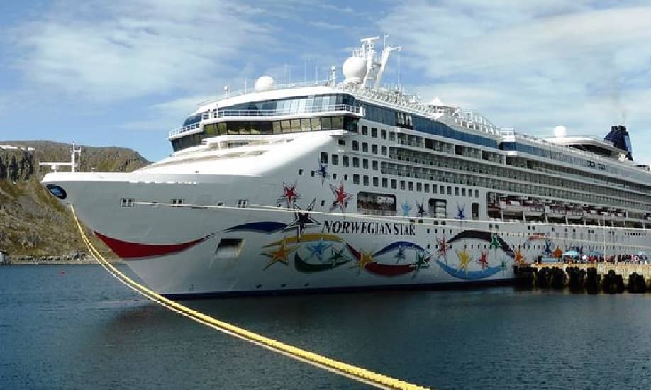 ब्रिटेन के क्रूज में फंसे हैं 1500  भारतीय चालक, विदेश मंत्री से  मांगी मदद