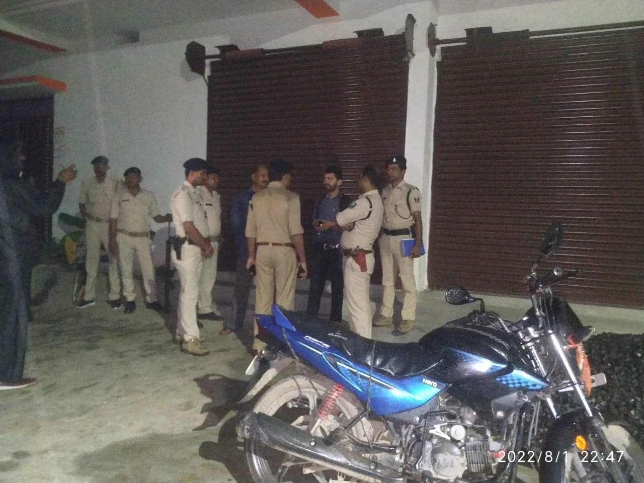 पटना के फुलवारीशरीफ में बेकरी कारोबारी के घर लूट, पत्नी व सास की गला रेत कर हत्या